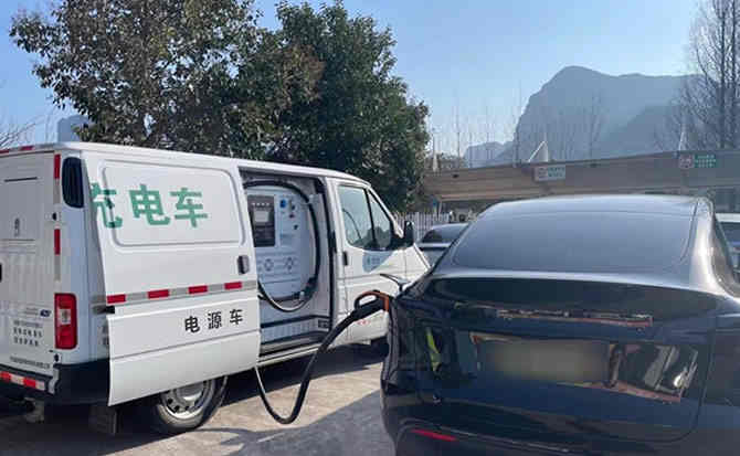 宏伟区汽车搭电