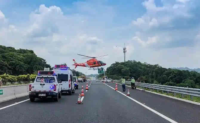 宏伟区高速公路汽车救援案例